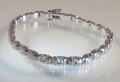 Women's bracelet image 4