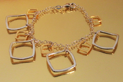 Women's bracelet image 8